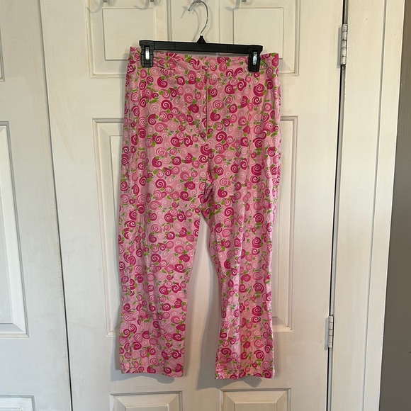 Lilly Pulitzer Pants - Lilly Pulitzer Vintage Capri size 6 Women’s